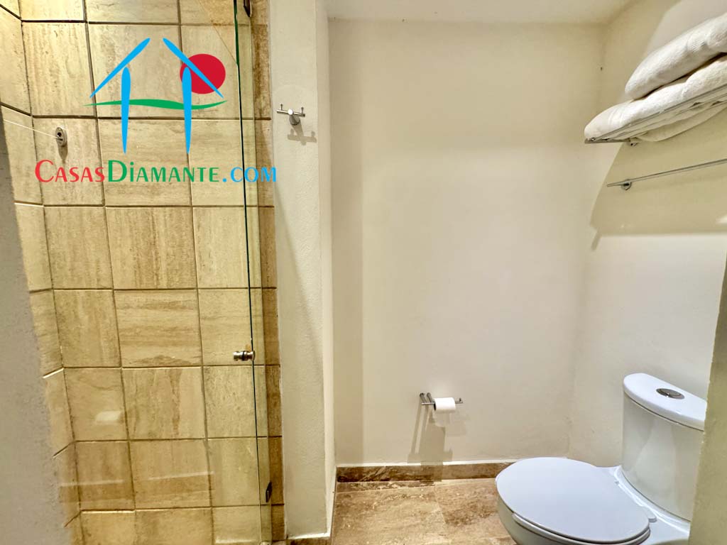 La Isla Gran Caimán 301 - Baño completo 2